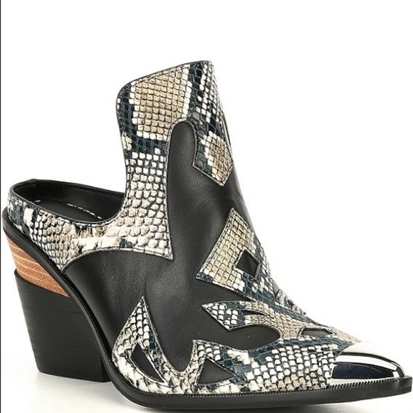 NEW Gianni Bini Marren Snake PrintWestern Mules